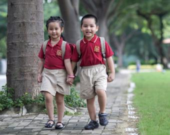 Chuộng tiếng Anh, trẻ em quên mất tiếng mẹ đẻ